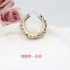 Brincos transfronteiriços europeus e americanos de diamante de nova cor, tamanho pequeno, tipo C, brincos da moda que combinam com tudo, brincos simples multicoloridos exagerados