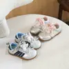 Zapatos para Niñas 2026 Nuevos de Primavera Zapatillas de Princesa para Niños Suela Suave Deportivos Casuales para Niños Mayores