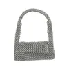 Nova bolsa de mão com design de nicho metal imitação prata banhado a ouro bolsa de contas flip quadrada de ombro bolsa de mão tecida