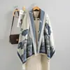 Bufanda de Imitación Cachemir Estilo Tweed con Camelia para Mujer en Otoño e Invierno Nueva Elegante Versátil Decorativa Engrosada Cálida Chal Largo