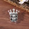 Broche de Halloween Retro Europeo y Americano con Calavera de Diamante Corsage Personalizado Exagerado Accesorios de Ropa Listos para la Venta
