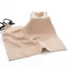 Toalla de mano para niños toalla cuadrada de fibra cuatro colores opcionales 30*30 toalla pequeña suave en stock al por mayor