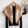 Bufanda cuadrada grande estampada de alta gama 90 para mujer, chal de seda de nuevo estilo, elegante bufanda combinable para madres, ideal como regalo.