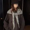 Estilo Literario ~ Bufanda Triangular Rayada de Lana de Huevo Chal para Mujeres en Otoño e Invierno, Bufanda y Protección para el Cuello Cálida de Moda para Estudiantes