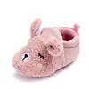 Zapatos cálidos de gamuza para bebé 0-1 años invierno algodón suave para gatear suela blanda zapatos de bebé al por mayor 2097