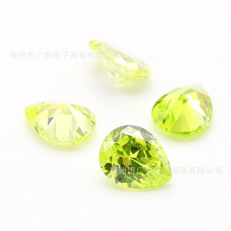 梨形苹果绿锆石