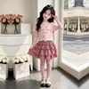 Niños Grandes Casual Delgado Letra Manga Corta Personalidad Verano Niñas Moda Cuadros Falda Pastel Dulce Conjunto de Dos Piezas de Moda