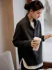 Suéter Nuevo de Otoño 2026 para Mujer con Cuello Semiabierto, adecuado para usar en capas o solo, con un ambiente relajado y casual