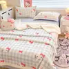 Manta Gruesa de Terciopelo de Leche Sanrio Funda de Colcha Multifuncional Manta para Siesta Infantil, Manta de Avión, Manta de Dibujos Animados para Sofá