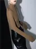 Camisa de Base de Tricô Preta de Alta Qualidade, Slim-Fit, Gola Alta para Mulheres no Outono e Inverno, Suéter Macio e Sedoso Justo com Design na Parte Superior