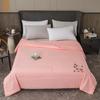 Fabricante Venta al por Mayor Belleza Edredón de Verano Edredón de Verano con Aire Acondicionado Regalo Edredón Fresco de Verano Lavable a Máquina Textura de Algodón Suave para la Piel