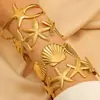 Pulseiras Largas Europeias e Americanas de Aço Inoxidável de Alta Resistência com Espiral Ondulado, Estrela do Mar, Esmalte Azul e Designs de Concha em Vários Estilos para uma Vibe Praiana