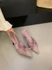 Sandalias de Tira Trasera con Punta Fina y Tacón Bajo de Satén Francés con Lazo, Estilo de Noche Primavera/Verano 2026 para Mujer, para Combinar con Falda