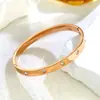 Pulsera de Acero de Titanio Estrellada Transfronteriza con Diamantes, Pulsera de Pareja con Cierre de Alta Gama, Oro Rosa, Lujo Ligero, Estilo Femenino