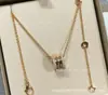 Bao Ge Jia Cadena para Clavícula Mini Collar de Diamantes con Borde Cero Resortes Artesanía de Precisión CNC Nuevo Festival Qixi Chapado Grueso en Oro de 18 Quilates e Incrustado con Diamantes