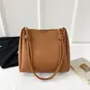 Bolso de Hombro Grande de Estilo Coreano para el Trabajo, Moderno y Elegante, Nuevo Bolso Cubo Sencillo Primavera 2026