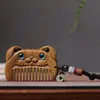 Sándalo Verde Argentino Caricatura Zodiaco Talla en Madera Peine de Bolsillo Hombres y Mujeres Portátil Adornos de Madera Colgante Colgante Venta al por Mayor