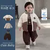 Conjunto de chaqueta de plumón para niños, nuevo estilo de invierno, mono acolchado y cálido para bebés niños, camiseta interior hipoalergénica, ropa infantil coreana