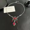 Collar de borlas rojas con forma de lágrima, estilo palacio retro oscuro para mujer, dulce y fresco, atrevido, nicho europeo y americano, cadena de clavícula resistente, moderno