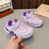 Zapatos Deportivos para Niñas 2026 Primavera/Otoño Nuevos Zapatos Casuales de Malla con Suela Suave para Niños Zapatos Individuales de Moda Versátiles para Niños Suela Suave