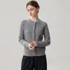 Cardigan de Cashmere Feminino Outono/Inverno 2026 Gola Redonda Tricô Trançado por Toda a Peça Camada Base Estilo Elegante Casaco de Botão Único