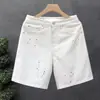 Shorts de mezclilla blancos con salpicaduras de pintura, modernos y elegantes, para hombre; pantalones de corte holgado estilo americano de longitud media; shorts de verano finos de alta costura para hombre