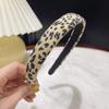 Corea del Sur nueva celebridad de internet diadema con estampado de leopardo para mujer diadema para presionar el cabello que combina con todo horquilla retro francesa accesorios para el cabello de otoño e invierno