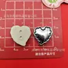 Abalorios Pequeños Estilo Chanel de Mariposa con Letras Electroplateados, Accesorios de Plástico DIY de Flores y Corazones, Pinzas para el Cabello, Decoraciones para Fundas de Teléfono y Pegatinas