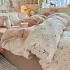 Conjunto de cama de quatro peças em algodão puro de grau A para maternidade e infantil, conjunto de lençol e capa de edredom de algodão, estilo ins, amigável à pele, para dormir sem roupa, conjunto de três peças para dormitórios estudantis