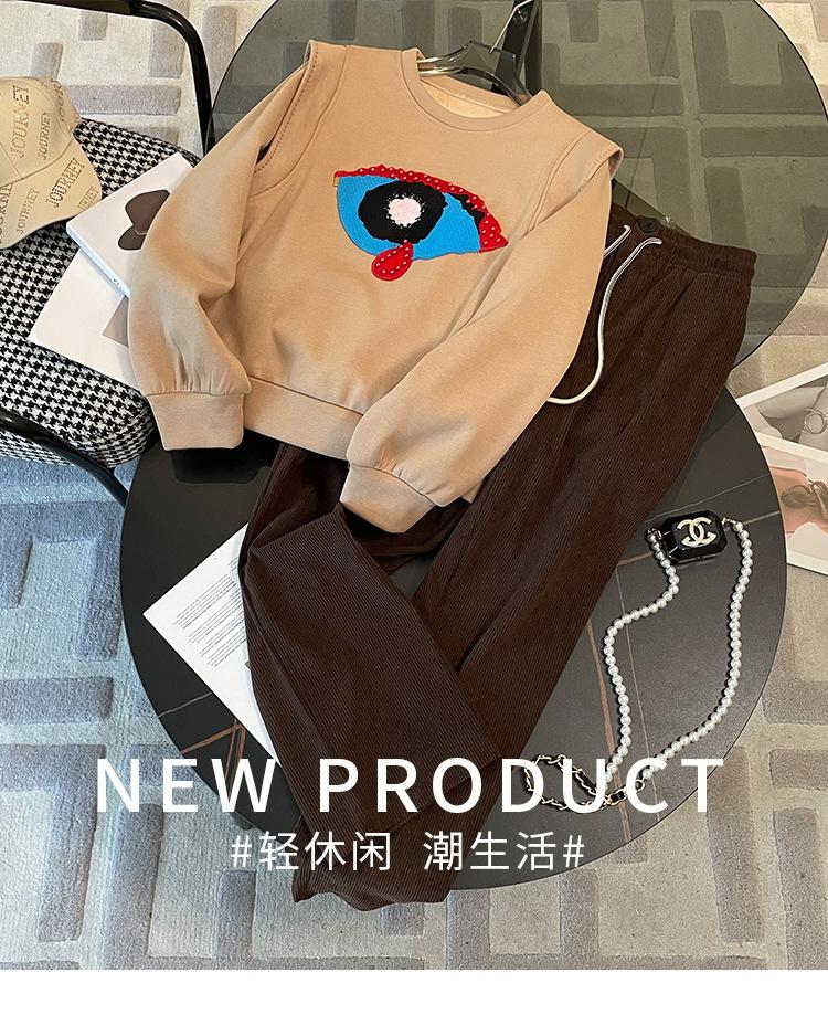 跨境淘货源分销2023秋季新款街头潮流减龄小个子爆款欧货网红款运动套装休闲运动气质休闲时尚流行新款秋装秋装女装时尚套装套装女装秋季套装女套装女女士运动服女装两件套套装卫衣套装休闲套装秋季套装女装时尚套装盐系休闲套装女装2023百搭设计感小众洋气欧货阿里国际站跨境采购Cross-border, shopping source, foreign trade, export, distribution 2023 fall, new, street trend, explosive, European goods, network red, sportswear, leisure sports, temperament leisure, fashion popular, new autumn wear, autumn women's wear, fashion suit, women's wear, women's wear, women's wear, women's sportswear, women's two-piece, hoodie suit, casual suit, autumn suit, women's wear, Fashion suit salt department, casual suit women's dress, Ali International Station, cross-border procurement