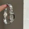 IEKE Reloj de Pulsera Metálico Estilo Frío Acero para Mujer Nicho Lujo Ligero Moda Alto Sentido Reloj de Mujer Reloj de Cuarzo Venta Caliente
