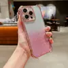 Funda para teléfono móvil con purpurina anti-caída de cuatro esquinas electrochapada es adecuada para Apple 15promax color sólido 14 funda blanda 13 agujero fino 11
