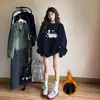 Moletom casual chique estilo americano com estampa de cachorro Dachshund sem capuz para mulheres, jaqueta oversized forrada com fleece para o inverno, popular este ano com um toque de alta qualidade
