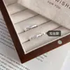 Anel de Prata Pura S999 com Design Único de Moeda de Peixe Pequeno e Zircônia para Mulheres, Anel Doce de Moda de Luxo Leve, Acessório de Mão Elegante