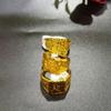 . Explosiones de celebridades de Internet: Anillo de oro de imitación exagerado para hombres y mujeres, gema de diamante grande, accesorios de exhibición de oro ajustables, toma de hip hop