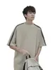 Nueva Camiseta Casual Piqué Pesada a Rayas de Manga Corta para Hombre, Verano Estilo Americano Moderna Suelta Deportiva Hombro Caído Manga Corta