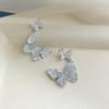 Aretes de Flor de Cristal Azul Degradado para Mujer, Aretes de Perlas de Mariposa Franceses Frescos y Dulces, Aretes Elegantes Super Hada