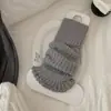 Cubiertas de calcetín tejidas para mujer, nuevos estilos de otoño/invierno, con diseño de volantes, rayas verticales para hacer que las piernas se vean más delgadas, un look moderno y versátil, colores lisos, diseño simple y calcetines de tubo largos para mujer