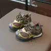 Zapatos Deportivos para Niñas 2026 Primavera/Otoño Nuevos Zapatos de Entrenamiento Alemanes para Niños Malla Transpirable Suela Suave Zapatos Casuales para Niñas Forrest Gump Modernos