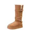 Botas de nieve de moda cálidas, de suela gruesa, hasta la mitad de la pantorrilla para mujer, nuevo estilo de invierno 2026 con hebilla, pequeño diseño inspirado en Chanel, botas de algodón del noreste