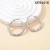 Pendientes Geométricos Retro Transfronterizos Europeos y Americanos Chapados en Oro para Mujer, Lujo Ligero, Gama Alta, Versátiles Pendientes de Acero de Titanio, Pendientes de Moda
