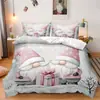 Temu Juego de Cama Navideño de Tres Piezas Enano Navideño Anciano Decoración del Hogar Juego de Cama de Tres Piezas Se Puede Enviar Jit