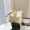 Bolso de Moda para Mujer 2025 Nuevo Sentido de Alta Gama Popular Este Año Diseño de Nicho Bolso de Hombro para Viajes Diarios Bolso Cruzado Tipo Cubo