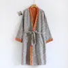 Roupão de Gaze de Algodão Puro Tingido no Fio Gaze de Camada Dupla Todo Algodão Masculino e Feminino Quatro Estações Fino Roupa de Dormir Absorvente Secagem Rápida Yukata Adulto Verão