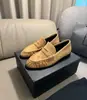 Nuevos mocasines plisados de cuero esmerilado para mujer, YS estilo británico, zapatos planos casuales de suela blanda, zapatos de piel de vaca versátiles de un solo color.