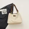 Bolsa grande elegante e versátil para usar no ombro/sob o braço, estilo europeu e americano, com correntes de cores contrastantes, bolsa tote de grande capacidade para mulheres, adequada para o dia a dia, bolsa de ombro