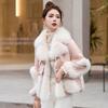 2025 Nuevo Estilo de Invierno Cuello Grande de Piel Empalmado Piel Todo en Uno Chaqueta Acolchada Gruesa