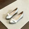 Sapatos Femininos de Bico Redondo com Laço Francês e Boca Rasa 2026 Outono Novo Sola Plana Versáteis Slip-on Sapatos Mary Jane