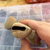 Fabricante de Fuente Artesanal de Indonesia, Piezas de Cáscara de Fruta Negra Semiacabadas Vendidas Individualmente, Se Pueden Usar como Materiales para Sonajeros, Carrillones de Viento y Campanas de Bricolaje