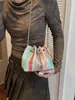 Bolsa de Praia Grande Capacidade com Cordão Estilo Coreano 2026 Tendência Palha Trançada Nova Corrente Colorida Transversal Ombro Bolsa Balde